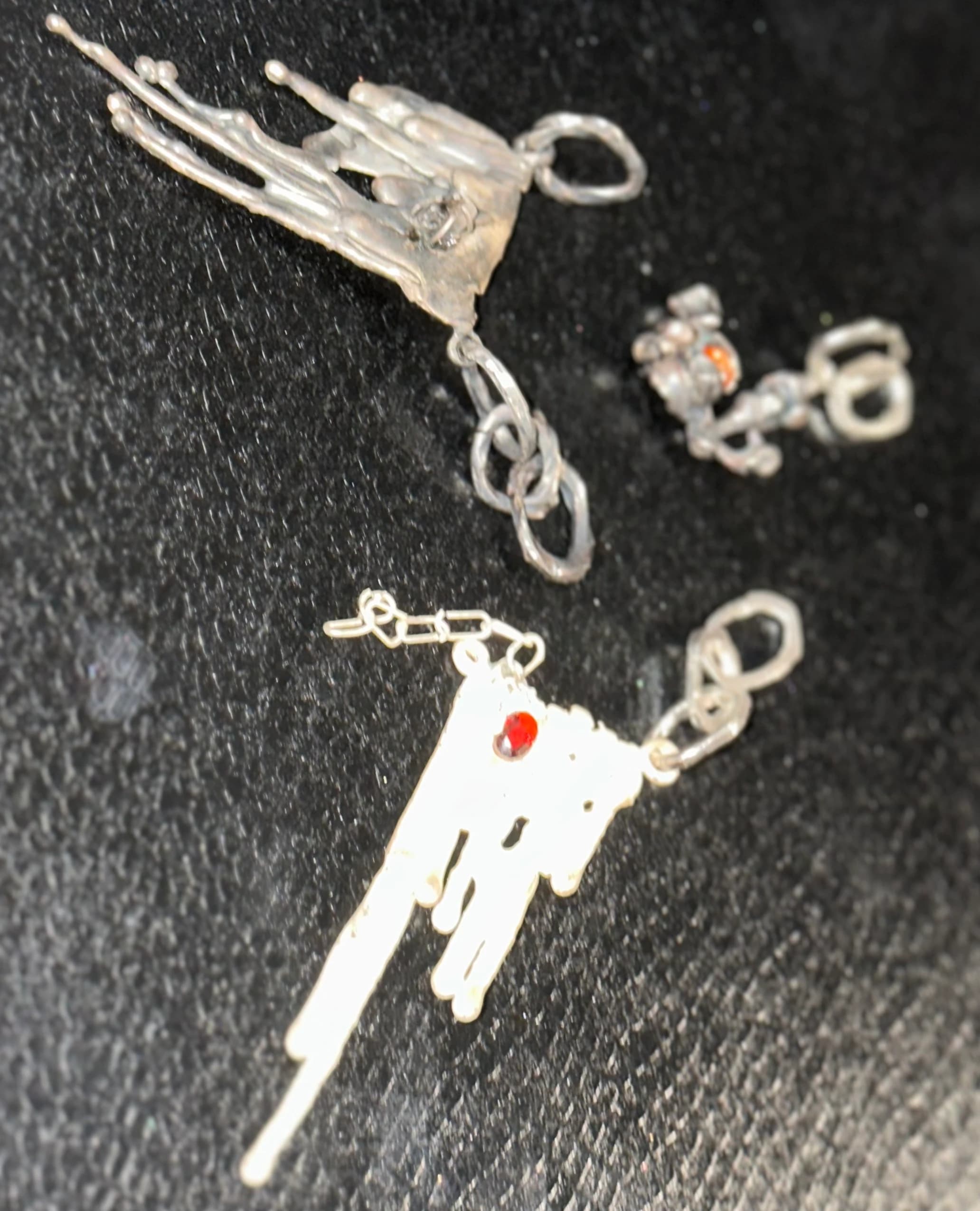 Untitled Pendant 03, Untitled Pendant 04